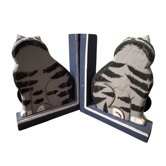 Wooden Gray Tabby Cat Bookends Blue & White Base - Picture 4 of 13